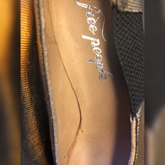 Free People Gold Shoes - Picture 5 of 6